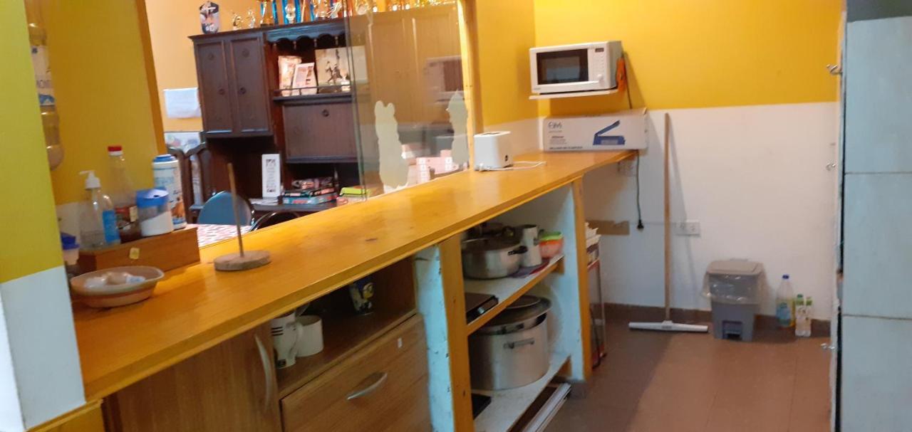 Hostel El Viajante Los Antiguos Ngoại thất bức ảnh