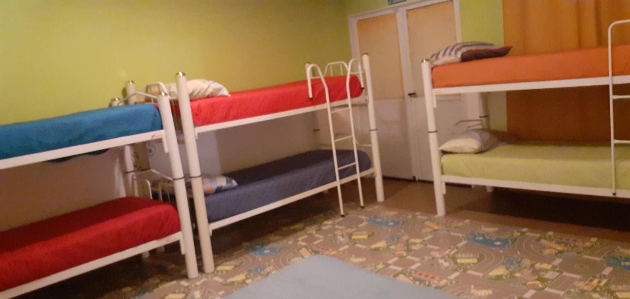 Hostel El Viajante Los Antiguos Ngoại thất bức ảnh