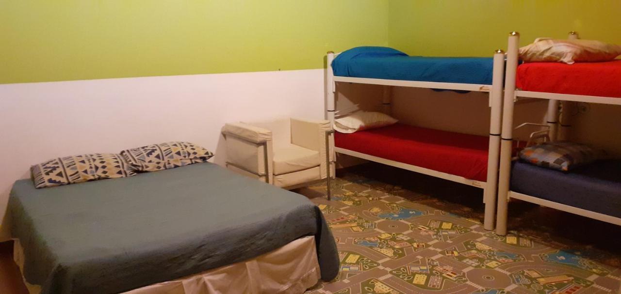 Hostel El Viajante Los Antiguos Ngoại thất bức ảnh