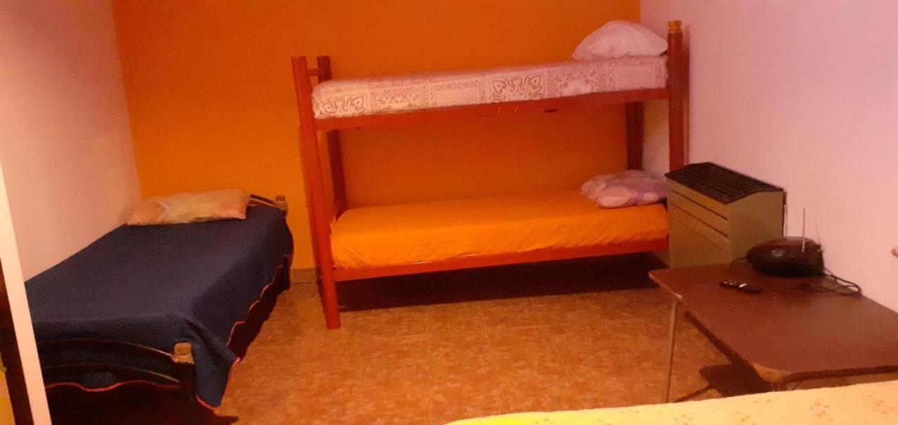 Hostel El Viajante Los Antiguos Ngoại thất bức ảnh