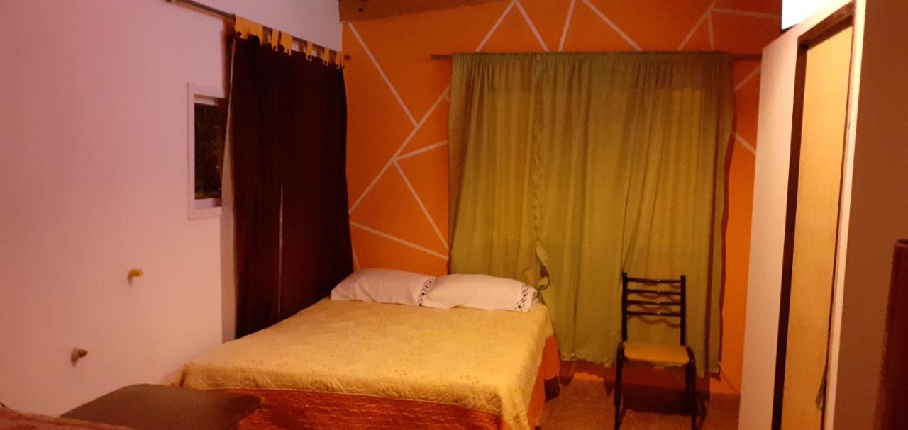 Hostel El Viajante Los Antiguos Ngoại thất bức ảnh