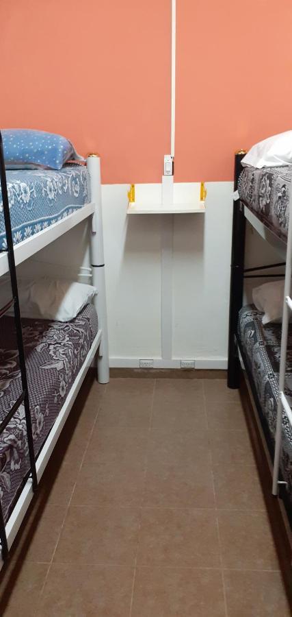 Hostel El Viajante Los Antiguos Ngoại thất bức ảnh